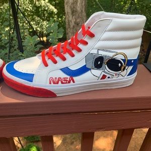 Custom Vans - Astronaut
